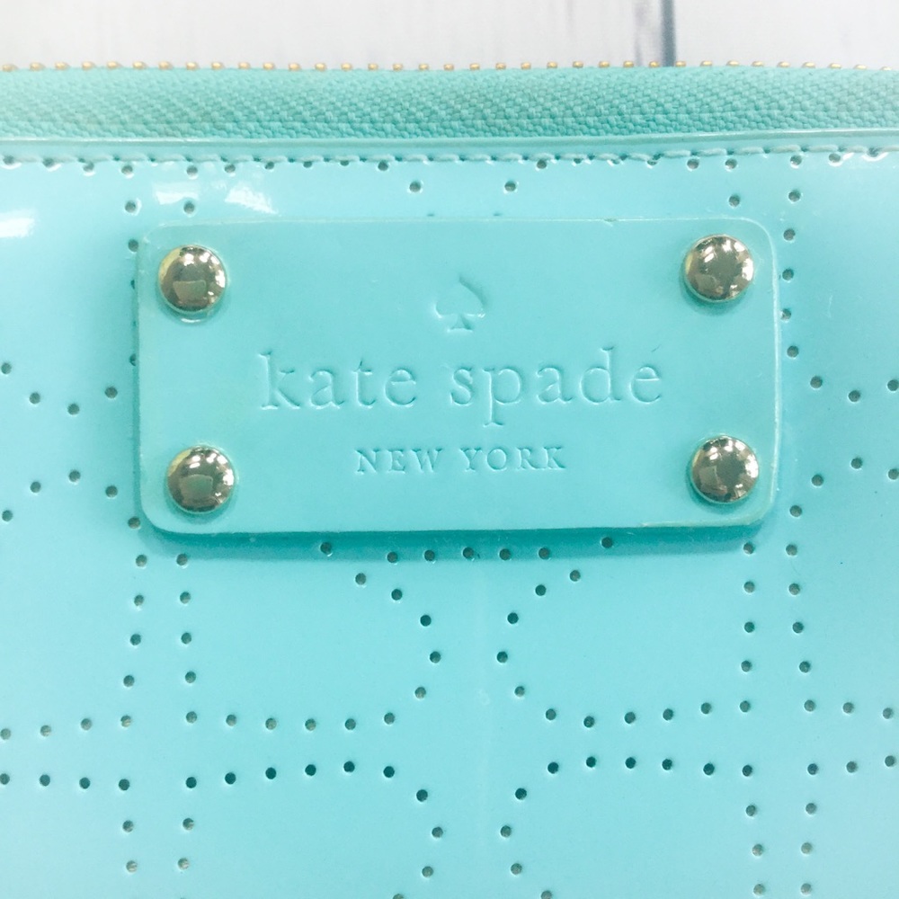 KATE SPADE PERFORATED HEART WRISTLET - Picture 3 of 6